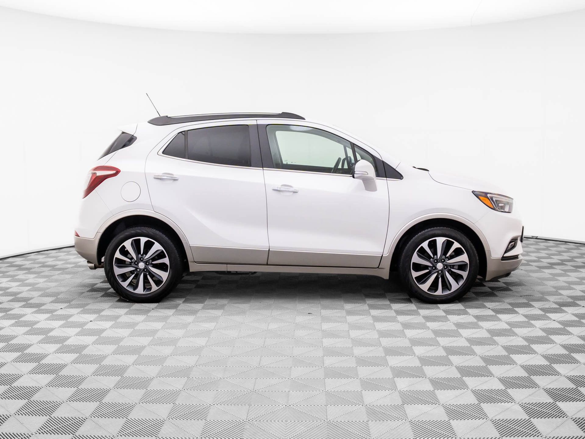 Used 2019 Buick Encore Essence image 7