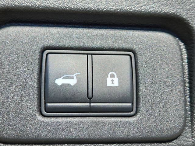 Used 2021 Nissan Rogue SL w/ Premium Package image 27