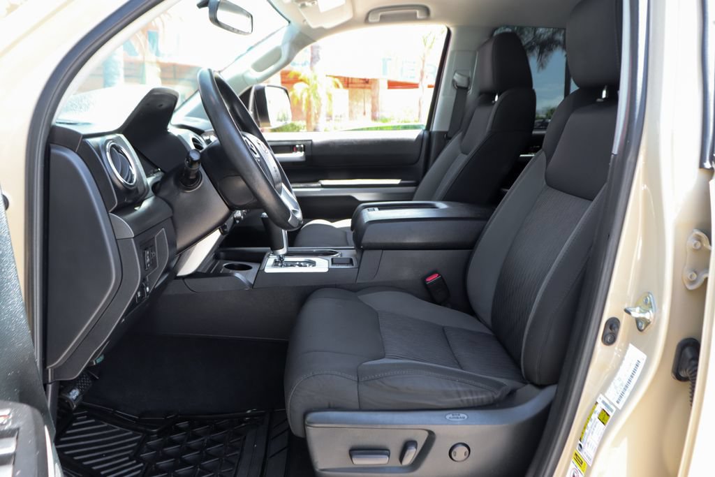 Used 2017 Toyota Tundra SR5 w/ SR5 Upgrade Package RWD image 17