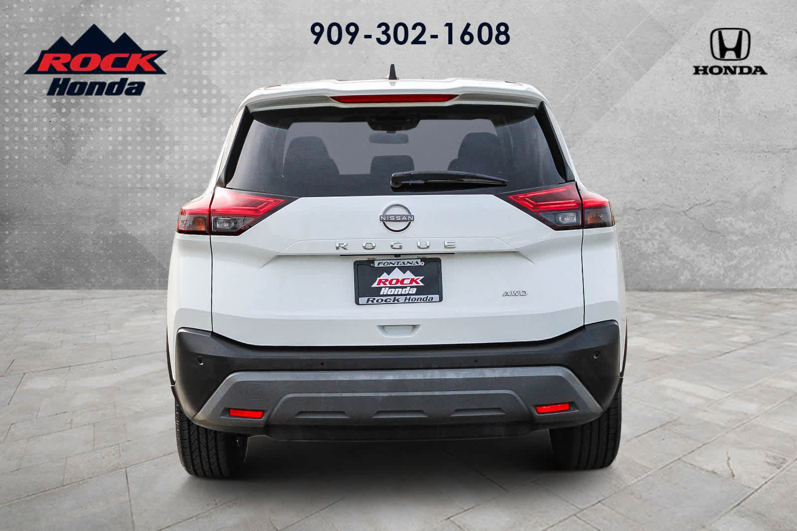 Used 2023 Nissan Rogue S image 5