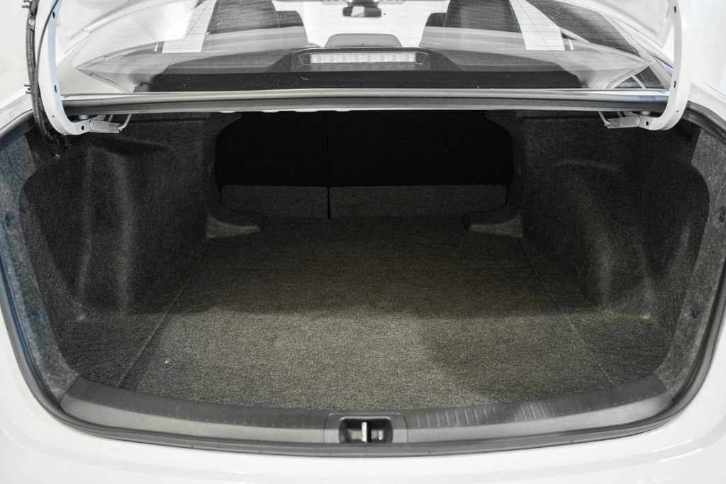 Used 2025 Toyota Corolla LE FWD image 9