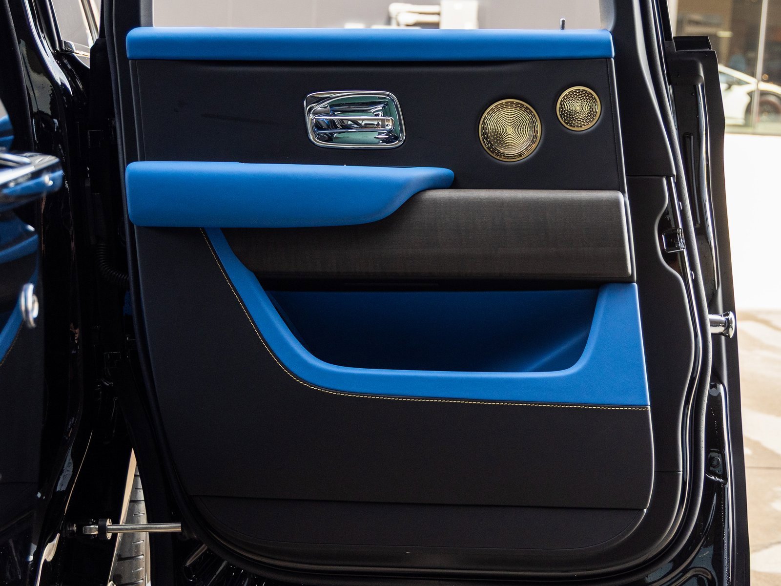 New 2026 Rolls-Royce Cullinan image 38