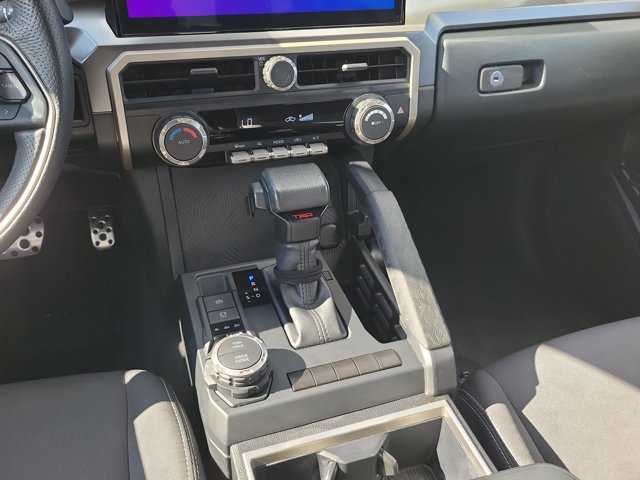 Used 2025 Toyota Tacoma Limited AWD/4WD image 18