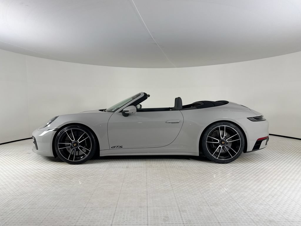 Used 2024 Porsche 911 Carrera GTS RWD image 2