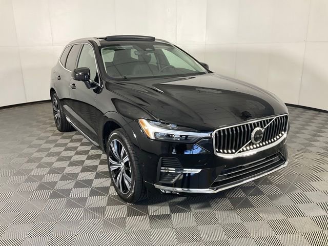 Used 2023 Volvo XC60 B5 Plus w/ Climate Package image 3
