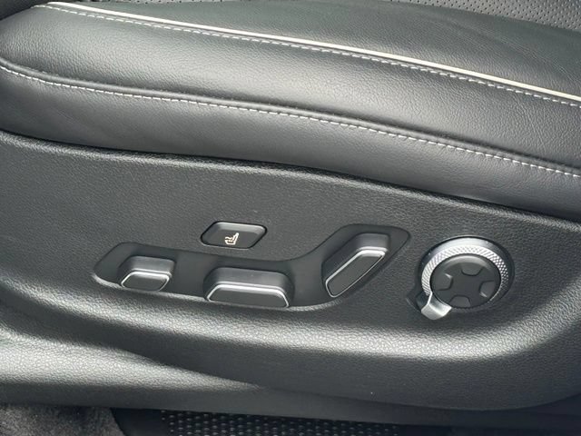 Certified 2025 Genesis GV80 2.5T Prestige AWD/4WD image 23