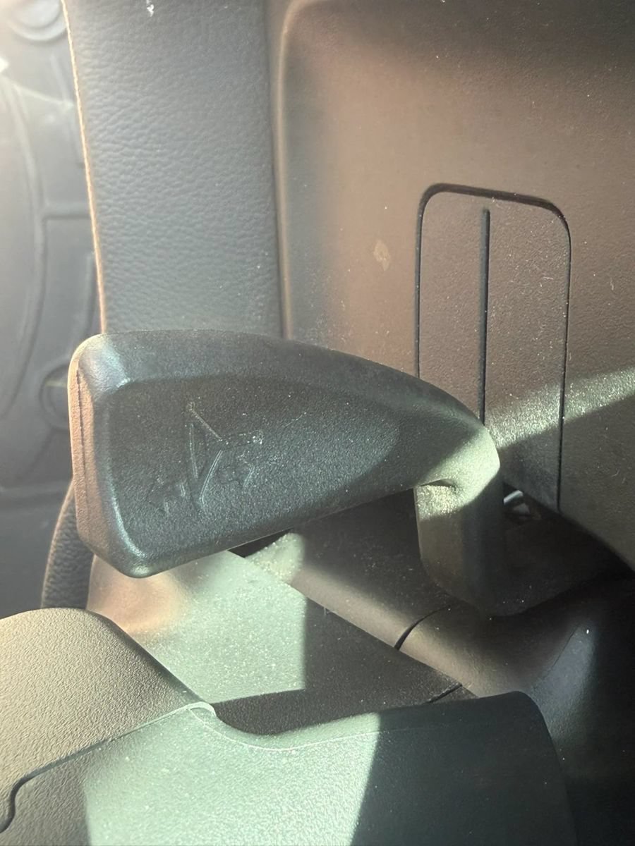 Used 2020 Chevrolet Suburban LT AWD/4WD image 31