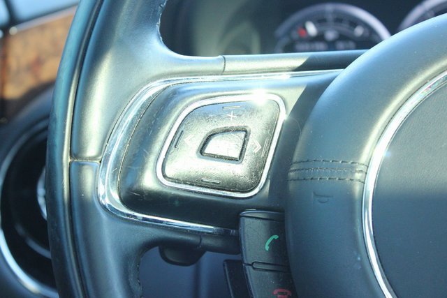 Used 2013 Jaguar XJ AWD image 23