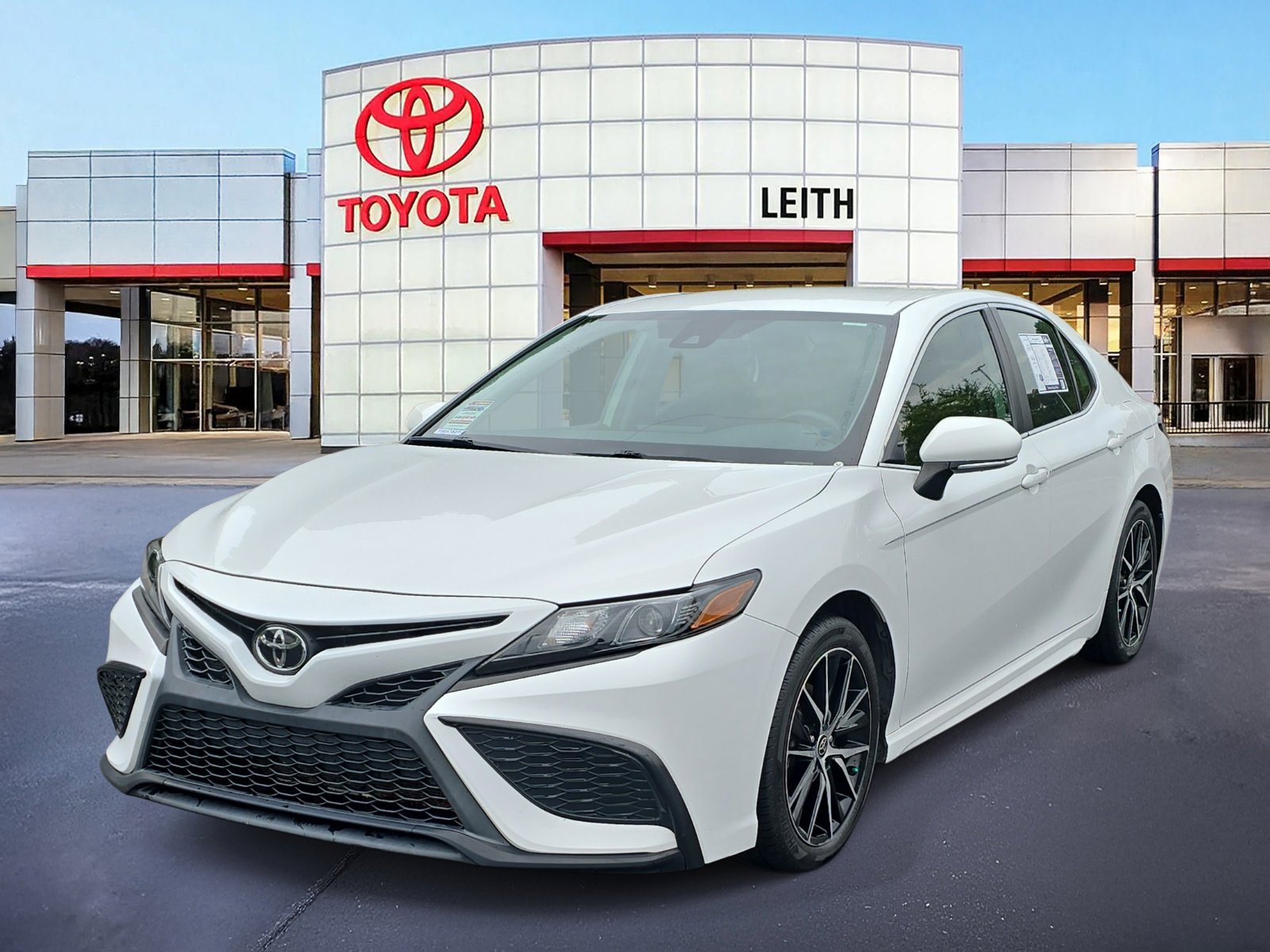 Used 2022 Toyota Camry SE