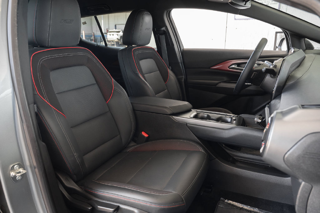Used 2024 Chevrolet Equinox EV RS FWD image 37