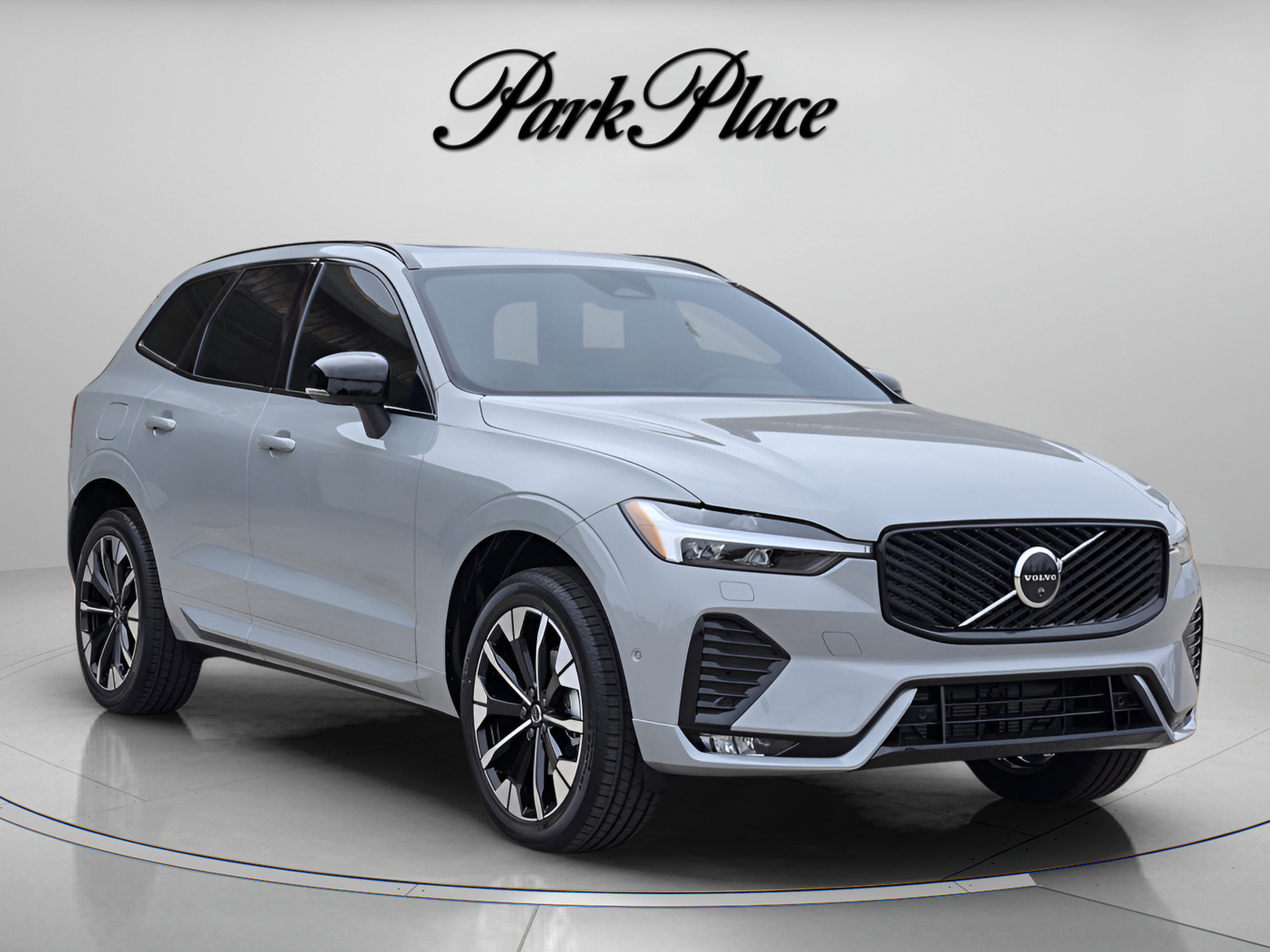 Used 2026 Volvo XC60 B5 Plus w/ Protection Package Premier AWD/4WD image 8