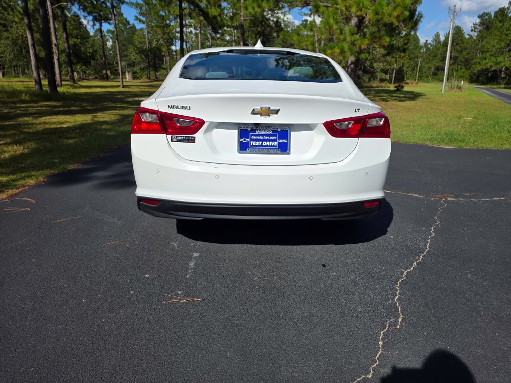 Used 2025 Chevrolet Malibu LT FWD image 4