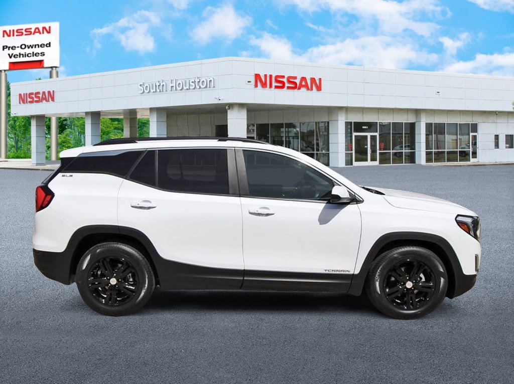 Used 2021 GMC Terrain SLE w/ Driver Convenience Package image 5