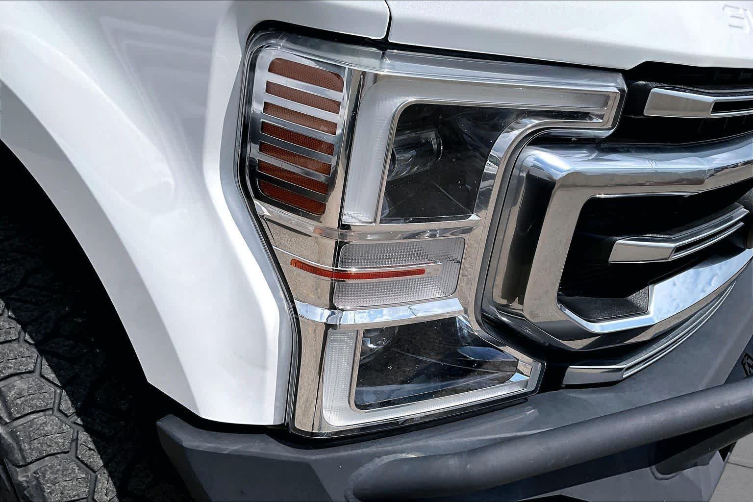 Used 2021 Ford F250 Platinum w/ FX4 Off-Road Package AWD/4WD image 27
