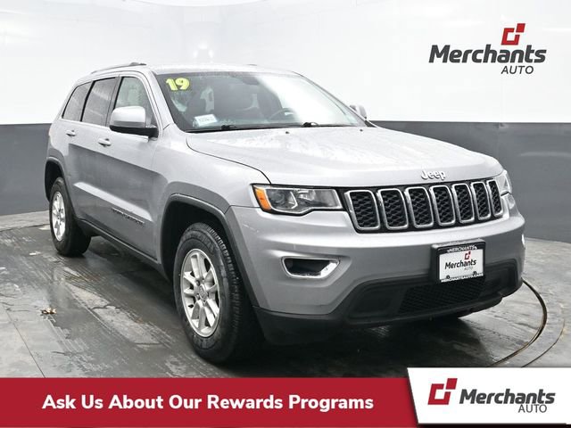 Used 2019 Jeep Grand Cherokee Laredo AWD/4WD image 1