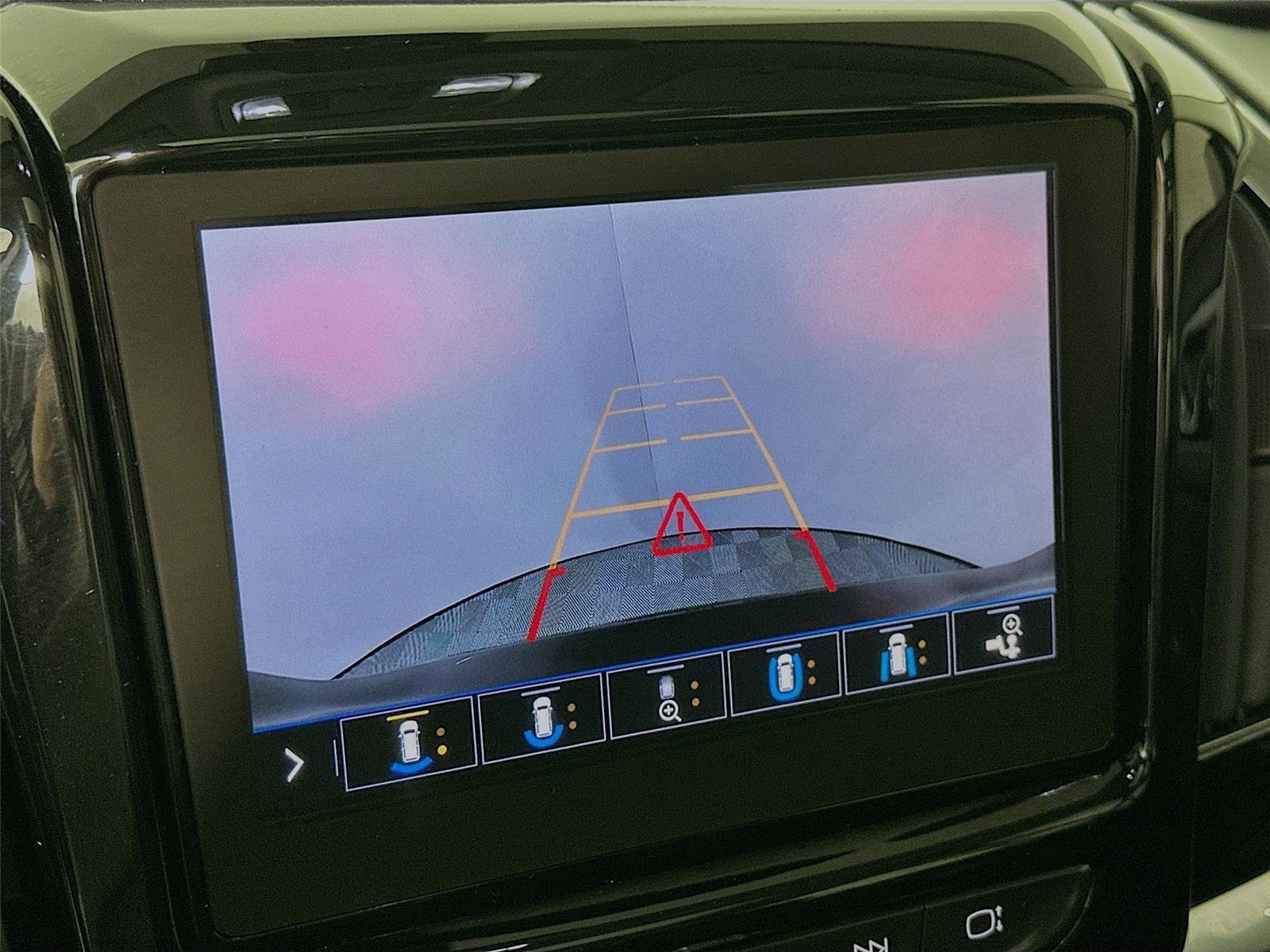 Used 2020 Chevrolet Traverse Premier w/ Redline Edition image 6