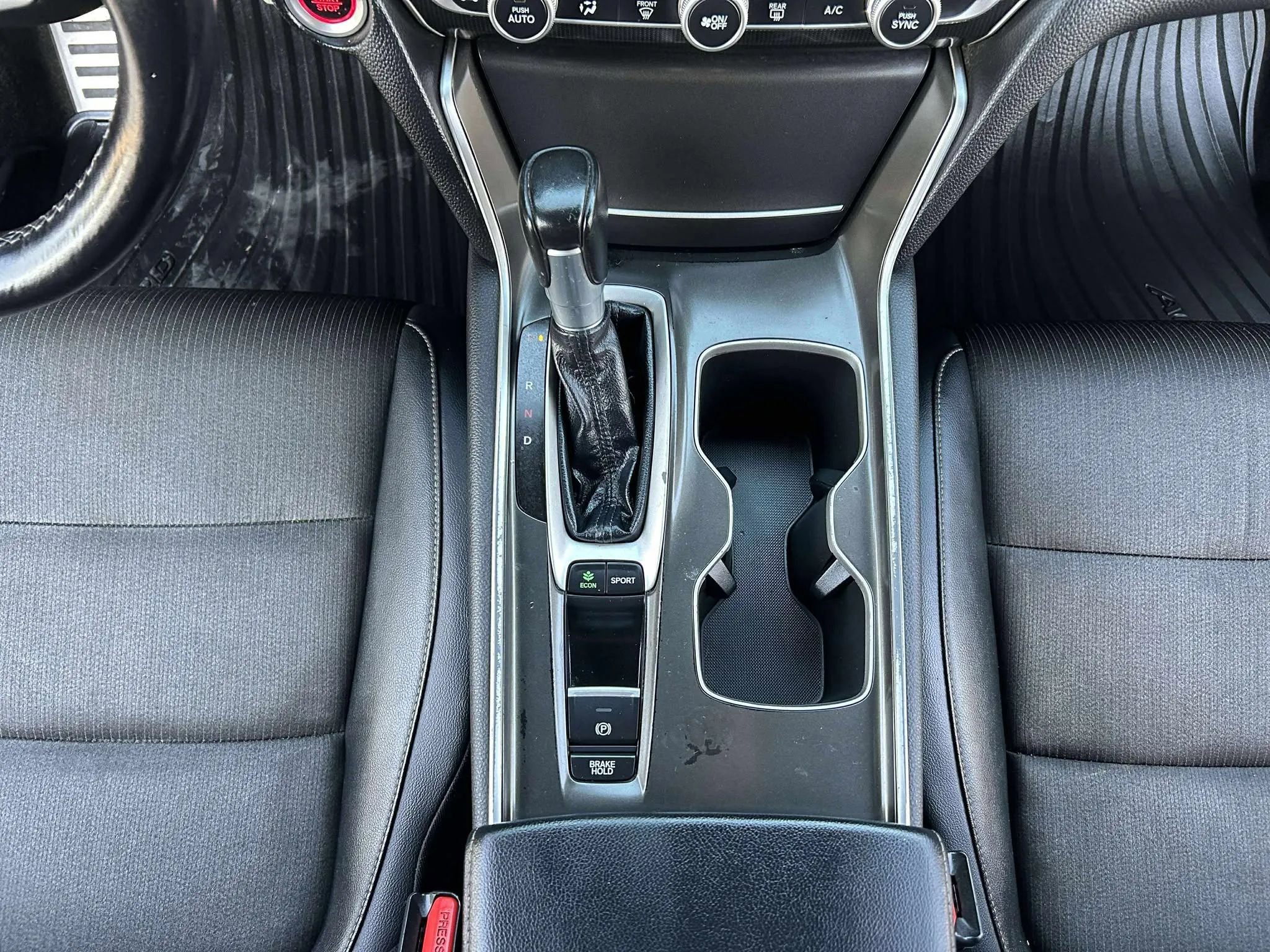 Used 2018 Honda Accord Sport image 18