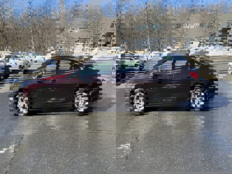 Used 2020 Chevrolet Malibu LS w/ Driver Confidence Package image 8