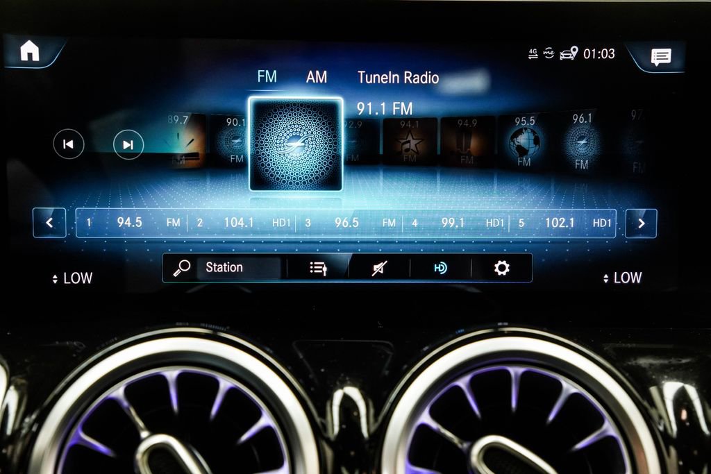 Used 2020 Mercedes-Benz GLB 250 image 29