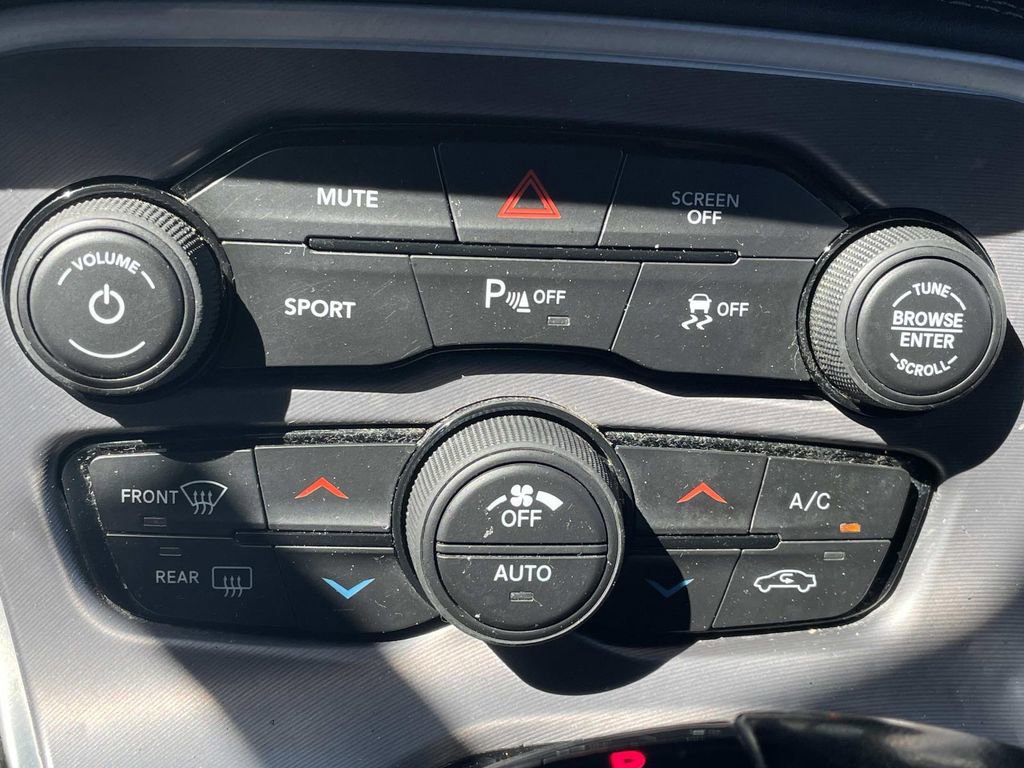 Used 2020 Dodge Challenger R/T RWD image 20