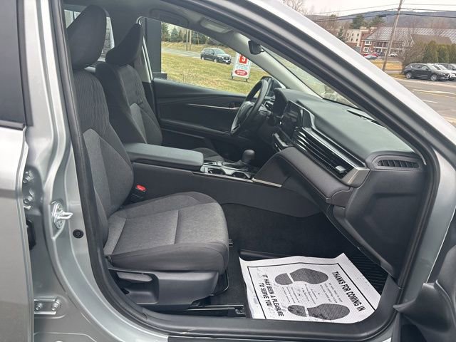 Used 2026 Toyota Camry LE image 19