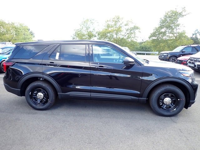 New 2025 Ford Explorer 4WD Police Interceptor image 8