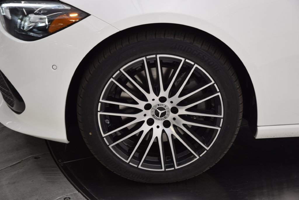 New 2026 Mercedes-Benz C 300 4MATIC Sedan image 11
