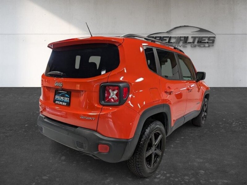 Used 2017 Jeep Renegade Sport w/ Power & Air Group FWD image 10