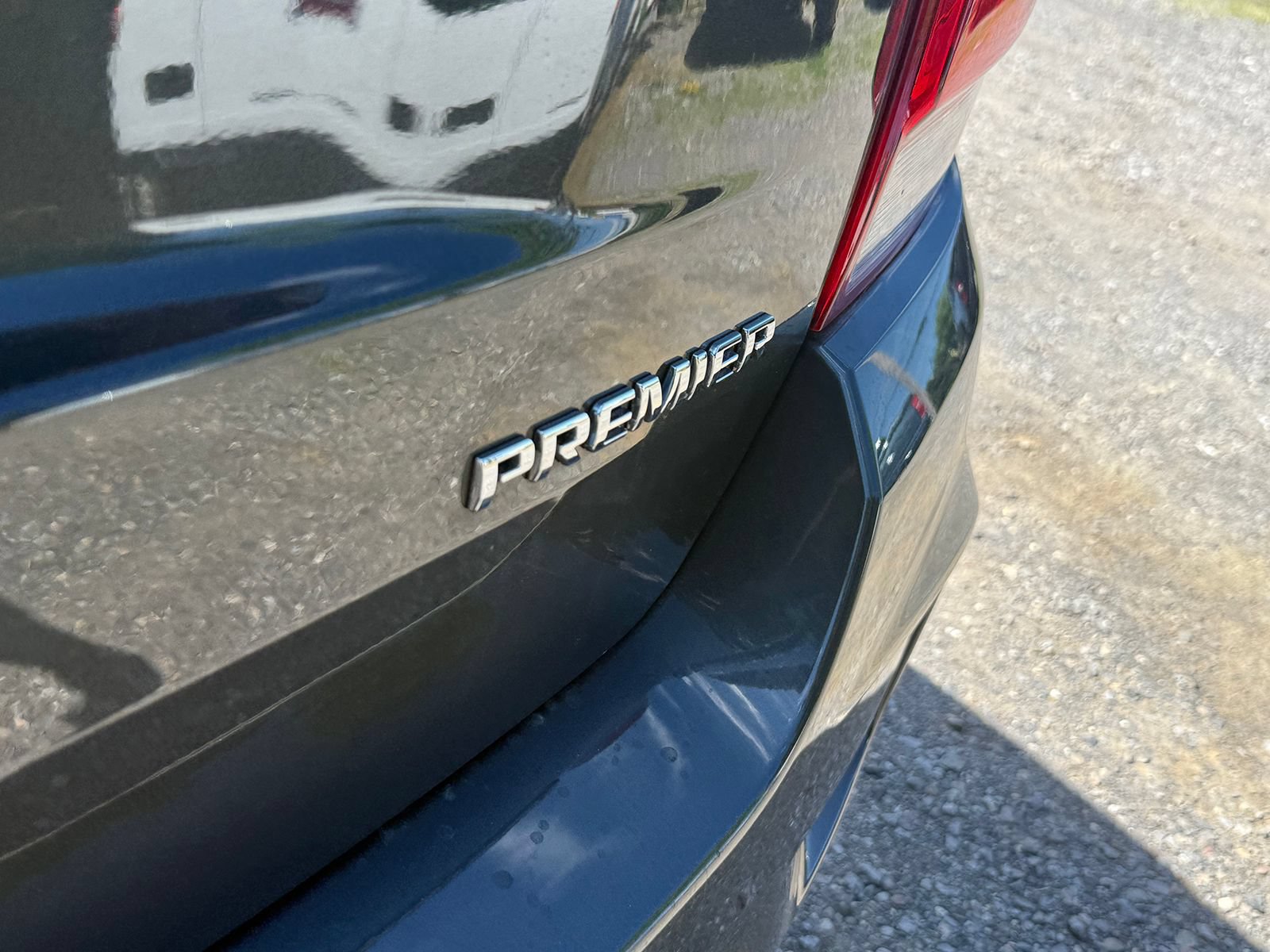 Certified 2020 Chevrolet Trax Premier AWD/4WD image 9