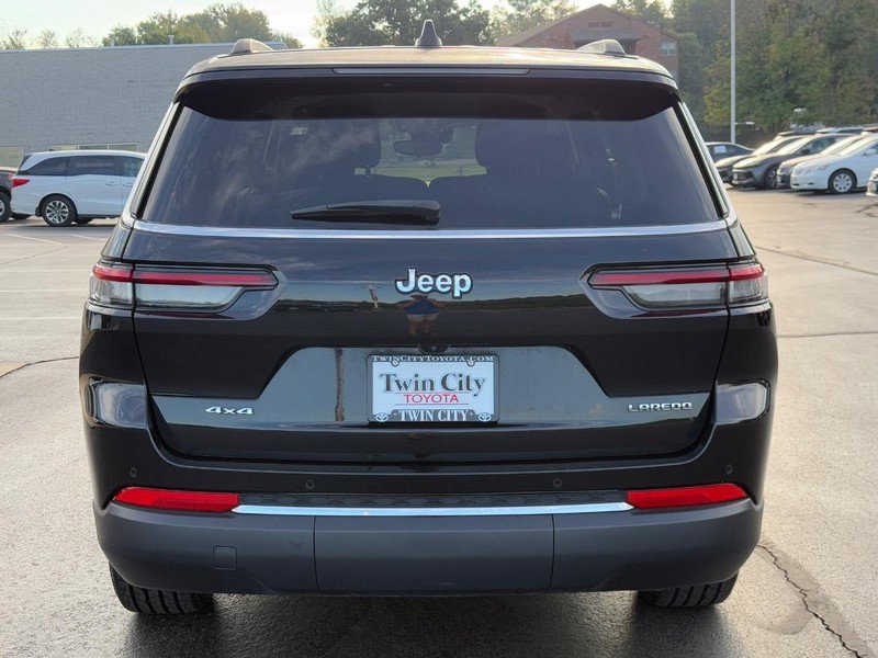 Used 2023 Jeep Grand Cherokee L Laredo image 5