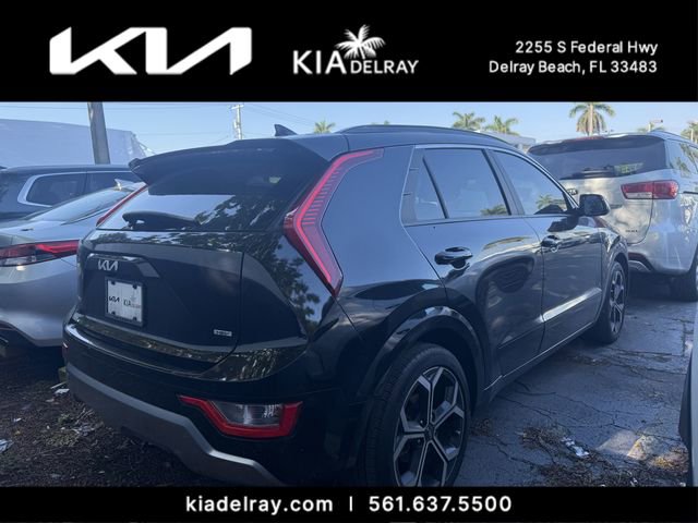 Used 2023 Kia Niro EX Touring image 2