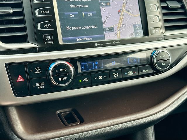 Used 2019 Toyota Highlander Limited Platinum image 17