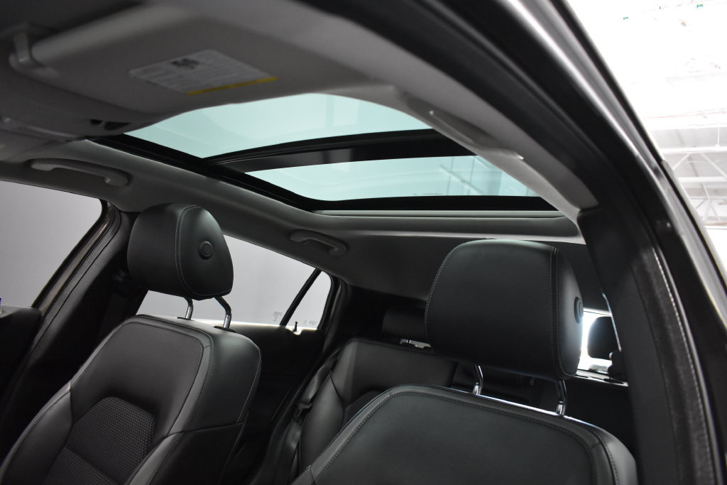 Used 2019 INFINITI QX30 AWD w/ Navigation Package image 18