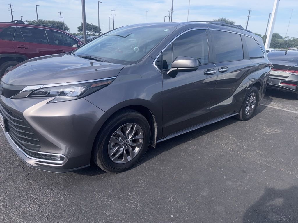 Certified 2024 Toyota Sienna XLE