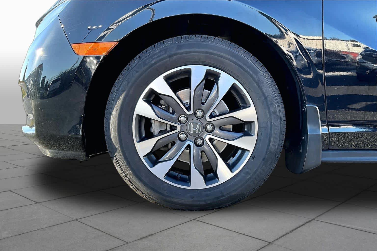 Used 2023 Honda Odyssey EX-L image 11