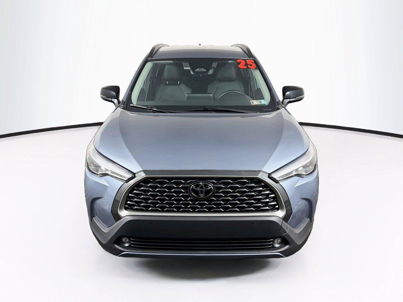 Used 2025 Toyota Corolla Cross XLE AWD/4WD image 13