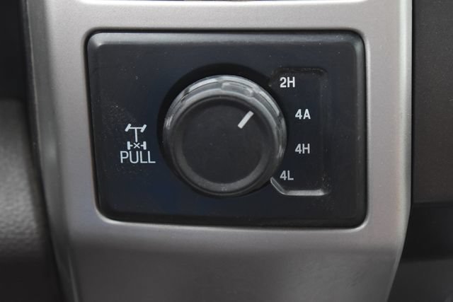 Used 2019 Ford F150 King Ranch w/ Equipment Group 601A Luxury AWD/4WD image 27