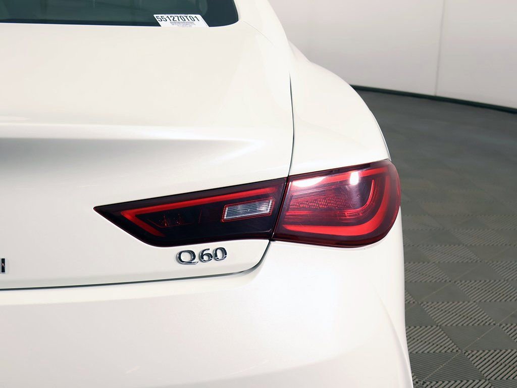 Used 2017 INFINITI Q60 w/ Premium Plus Package 3.0T image 16