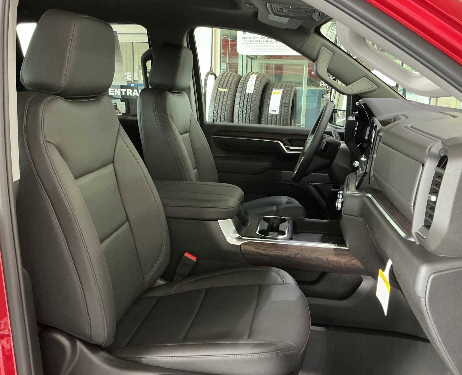 New 2026 GMC Sierra 2500 SLT w/ SLT Premium Package image 31