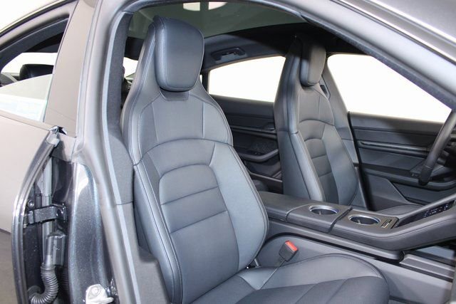 New 2025 Porsche Taycan image 25