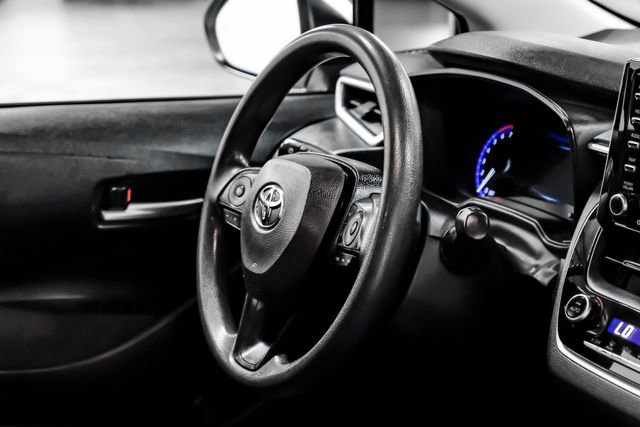 Used 2021 Toyota Corolla LE image 20