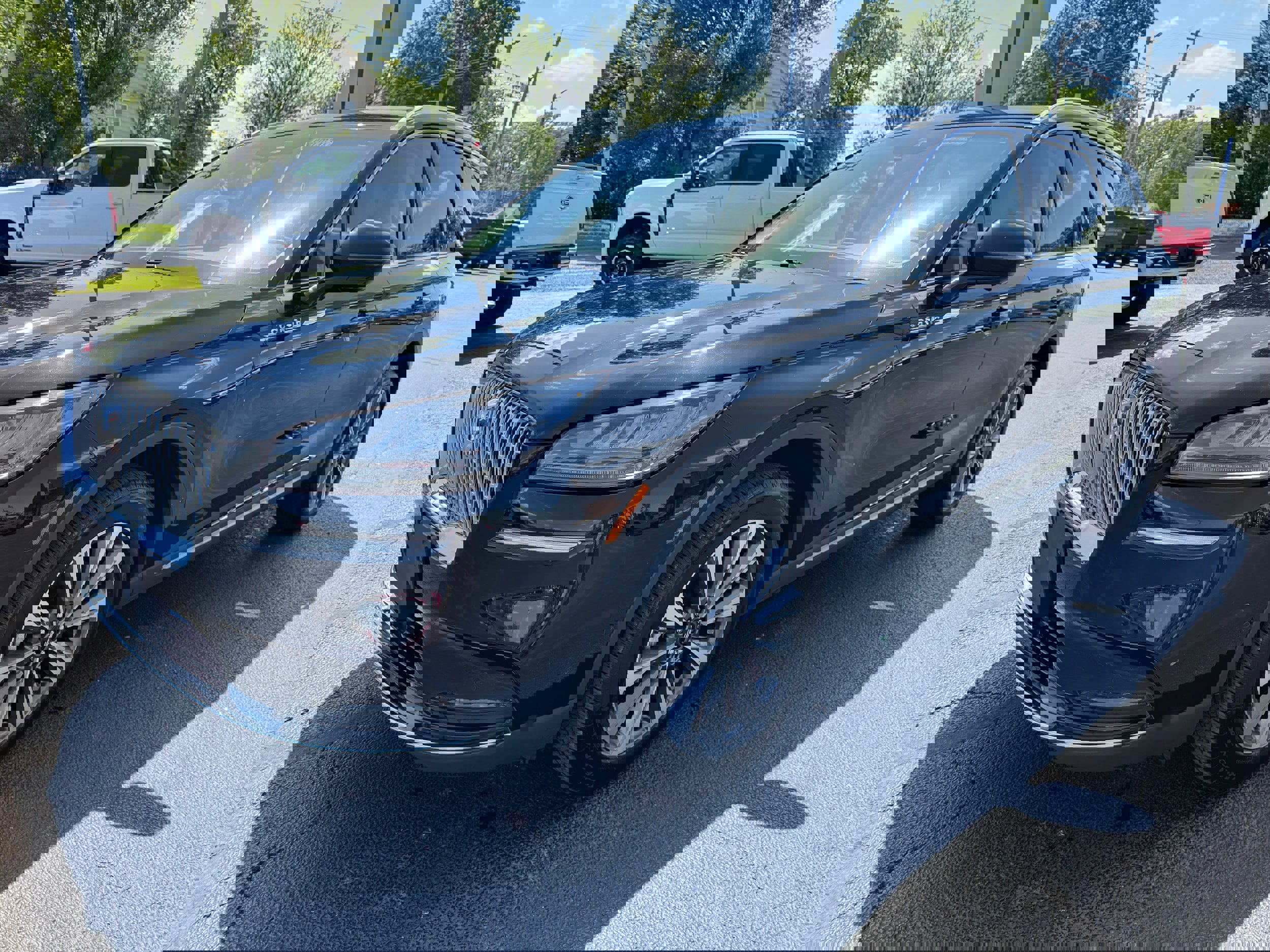 Used 2022 Lincoln Corsair Reserve AWD/4WD image 3