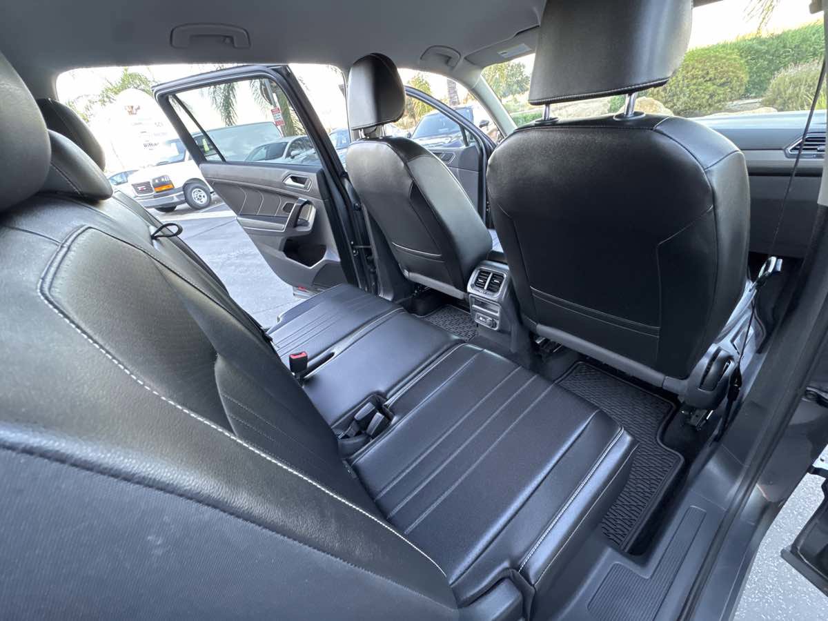 Used 2022 Volkswagen Tiguan SE image 19