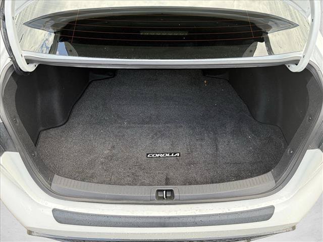 Used 2020 Toyota Corolla SE w/ Carpet Mat Package (TMS) FWD image 15