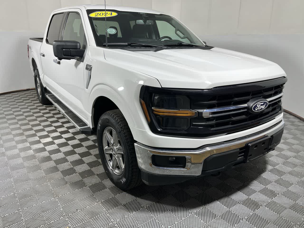 Used 2024 Ford F150 XLT w/ Tow/Haul Package AWD/4WD image 2