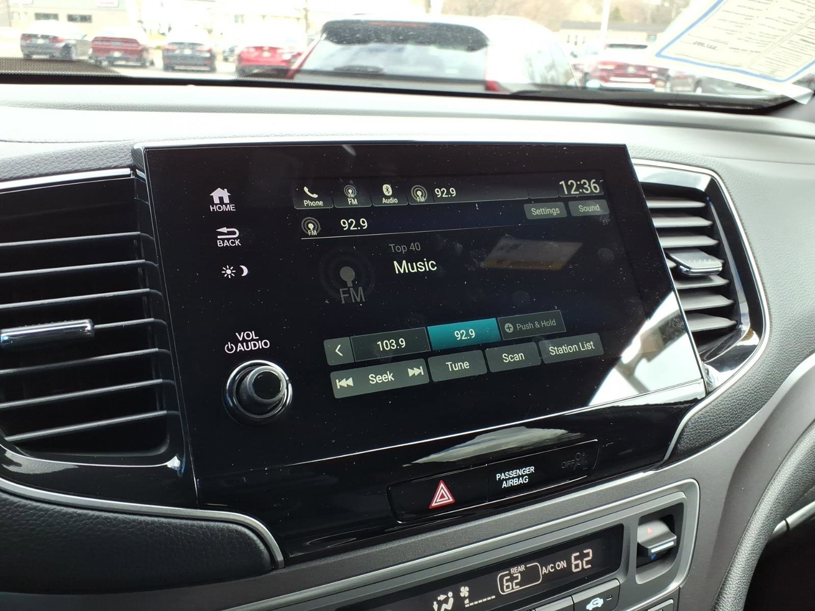 Certified 2025 Honda Passport EX-L image 18