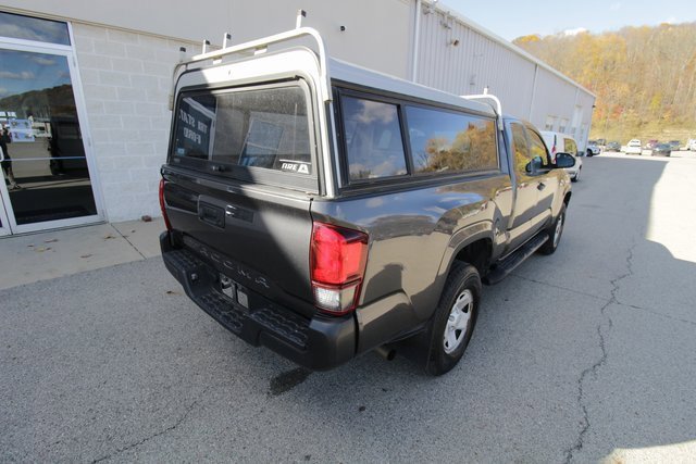 Used 2018 Toyota Tacoma SR5 image 11