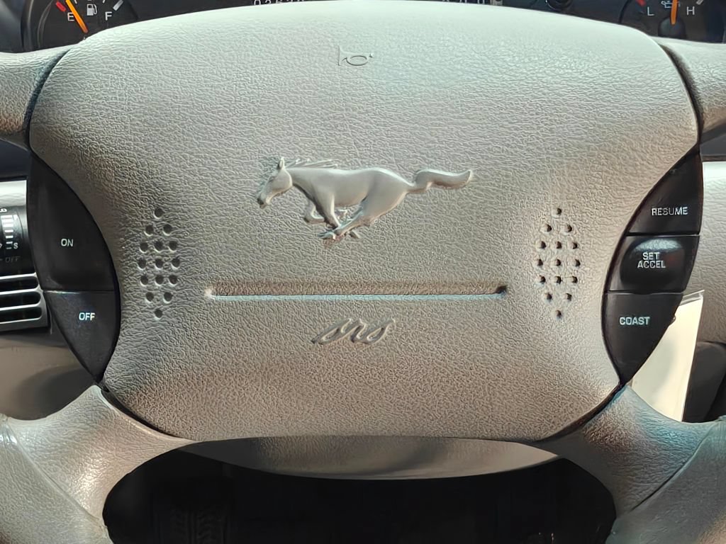 Used 1997 Ford Mustang GT RWD image 5