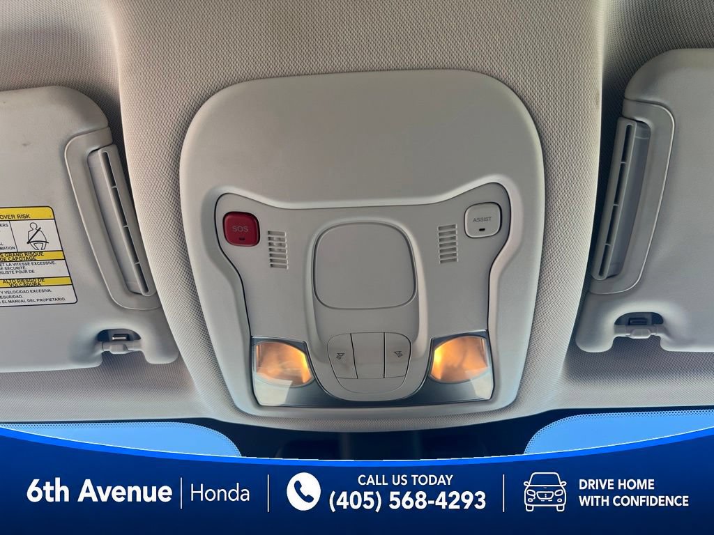 Used 2023 Jeep Renegade Latitude AWD/4WD image 34