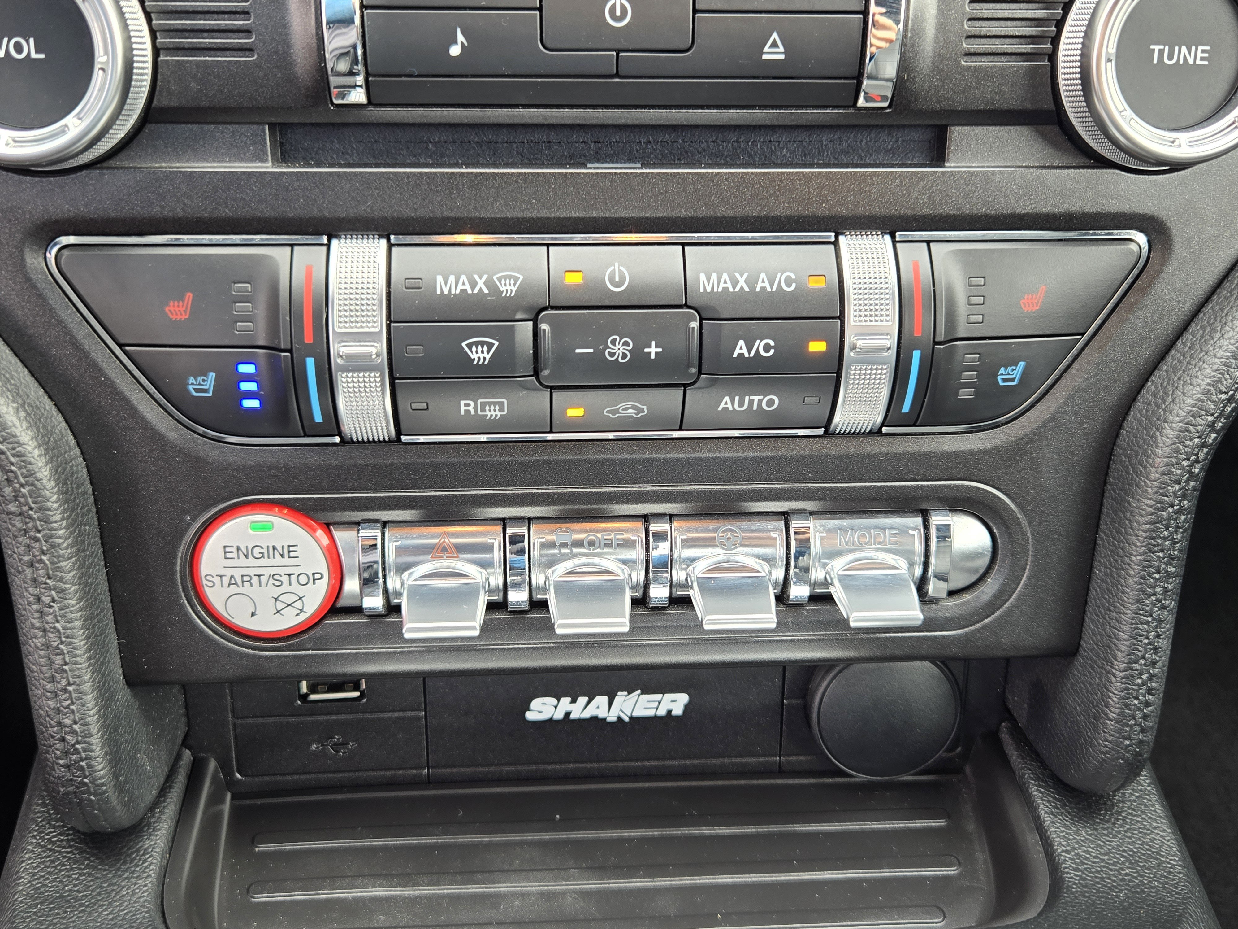 Used 2016 Ford Mustang Premium image 16